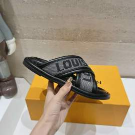 Picture of Louis Vuitton Slippers _SKULVsz35-40mnf0603562